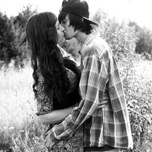 Meet your Posher, Cara